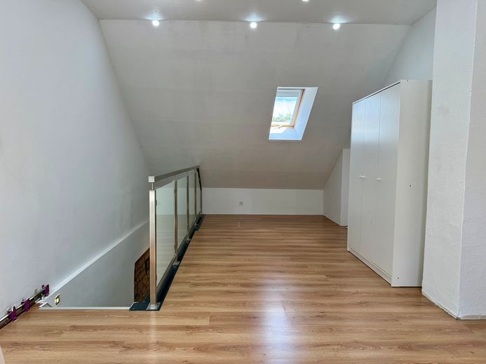 Charakter statt Standard - energetisch saniertes Wohnhaus – Foto 7