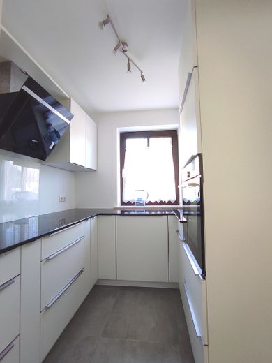 Provisionsfrei: 3 Zimmer Maisonette Gartenwohnung - 79 m² Nutzfläche in guter Lage – Küche-1