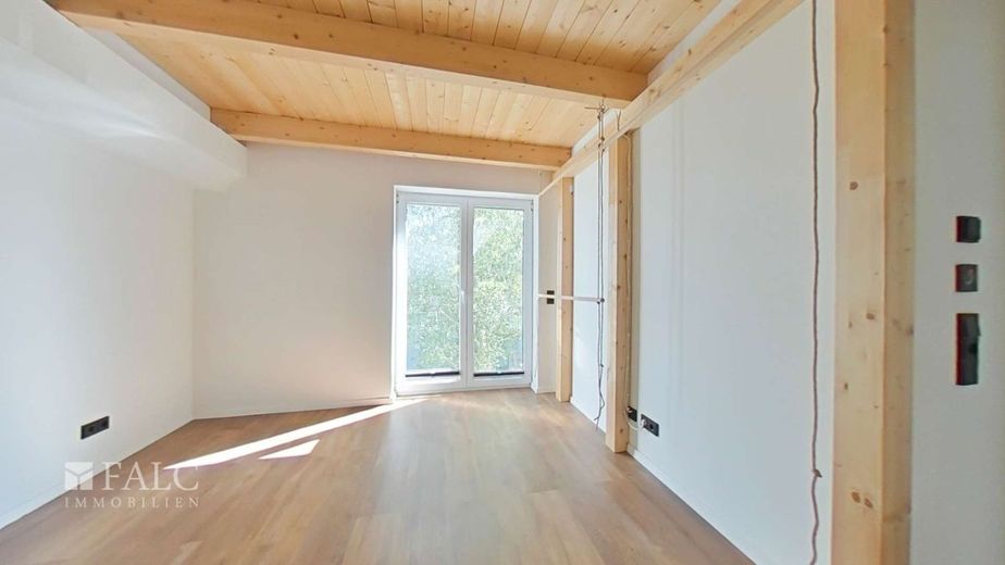 Weitblick inklusive!!! – Schlaf-/Kinderzimmer