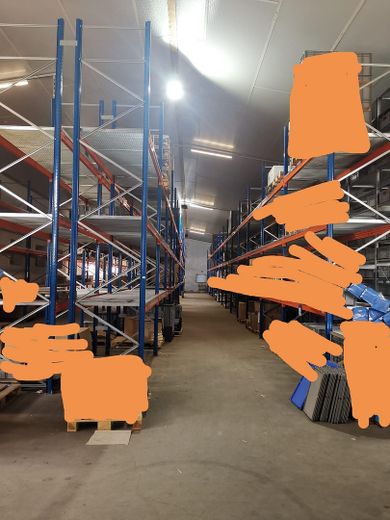 Entrepôt / hall commercial de 644 m² avec grande porte sectionnelle sur la B388 – Photo 8