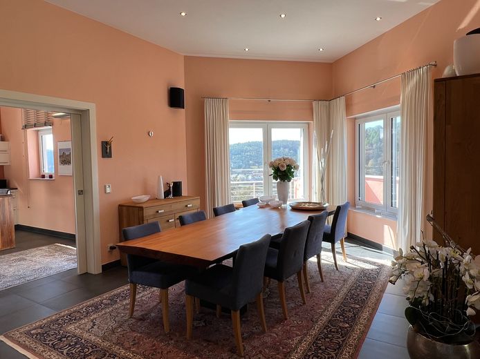 Villa in Südlage mit Weitblick - Provisionsfrei! – Esszimmer
