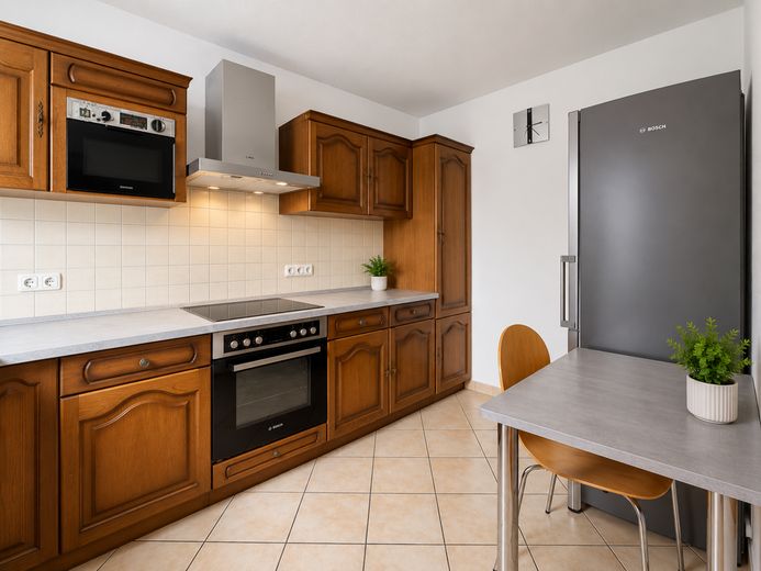*Reihenendhaus in ruhiger Lage von FFM-Griesheim* – Küche