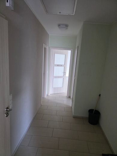 Freundliche und neuwertige 3,5-Raum-Dachgeschosswohnung mit geh. Innenausstattung in Aßlar – Foto 9