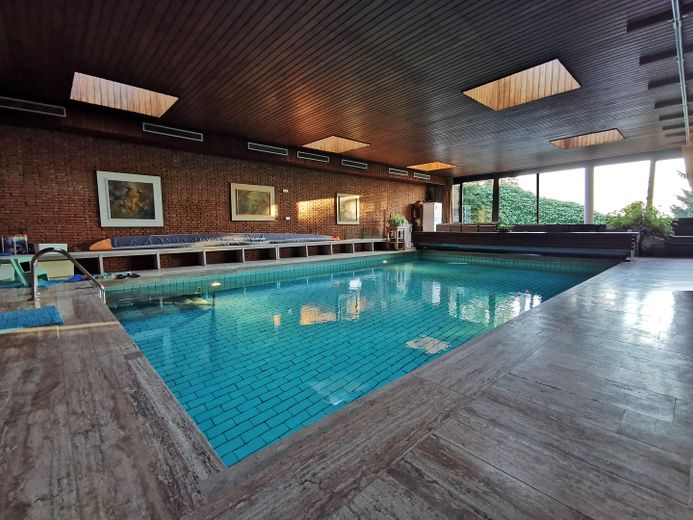 4 - Jahreszeiten Schwimmbad