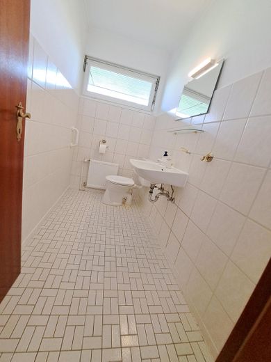Komisyonsuz & müstakil: Dieburg’un en iyi konumunda geniş aile mutluluğu! – Gäste WC
