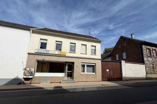 Casa plurifamiliare con molteplici possibilità di utilizzo