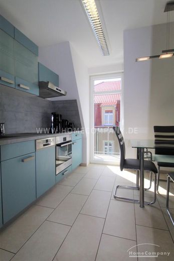 12723 HomeCompany Dresden सुसज्जित/फर्निश्ड 2-कमरों वाला बालकनी युक्त अपार्टमेंट, Dresden-Löbtau में, अधिकतम 4 व्यक्ति – 9d2ab6cdb2ab57bc911c59e99c99470ddf84be2f.jpg