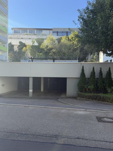 Na sprzedaż mieszkanie własnościowe 3,5-pokojowe – Weinstadt-Beutelsbach – od osoby prywatnej, bez prowizji dla pośrednika – TG-Einfahrt 