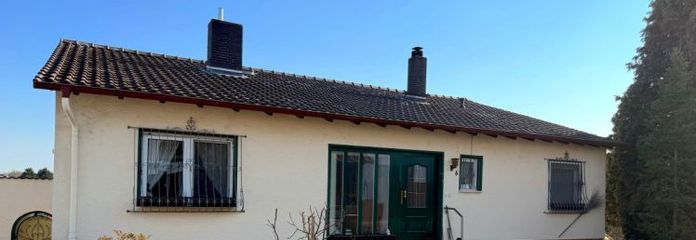 Riscaldamento sostenibile, abitazione spaziosa: casa unifamiliare con terreno enorme - senza provvigione