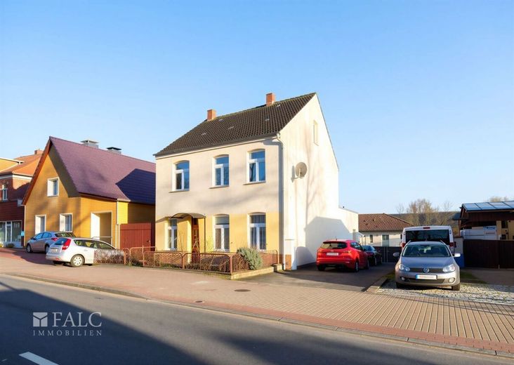 +++ Rohdiamant im Herzen Mecklenburgs +++ – Außenansicht II