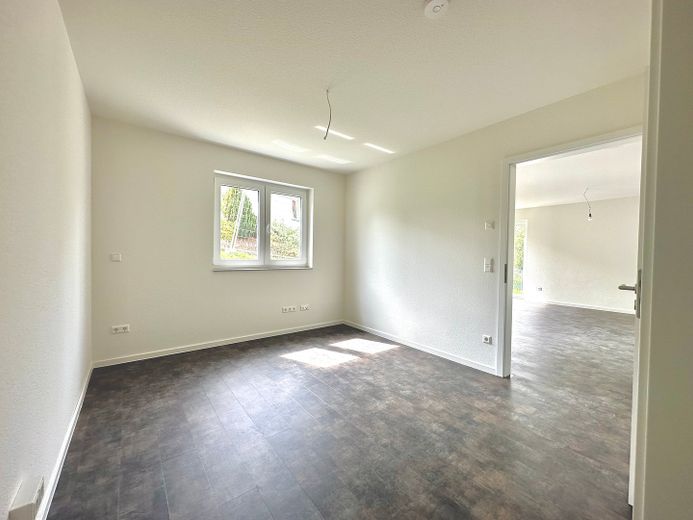 Erstbezug energieeffiziente UG Mietwohnungen (KfW55) im Neubau – Foto 2