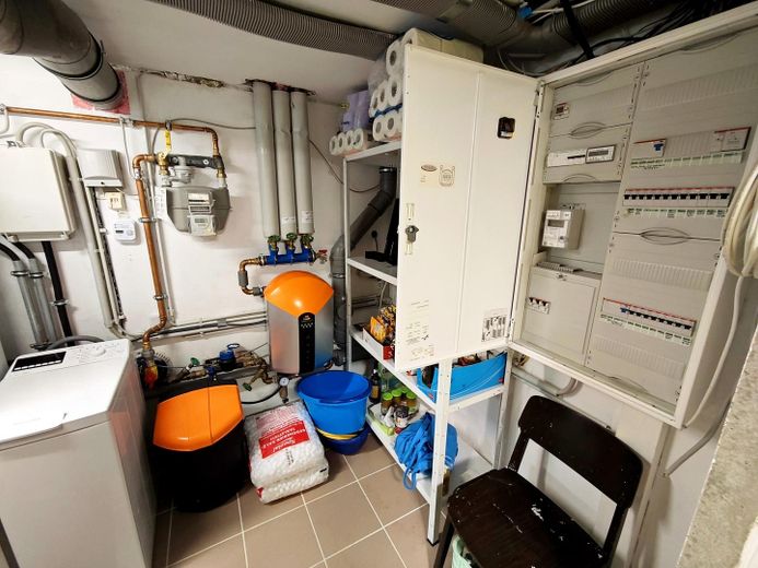 Provisionsfrei Freistehendes EFH BJ 2011, 2 Vollgeschosse, Keller – Technikraum 2