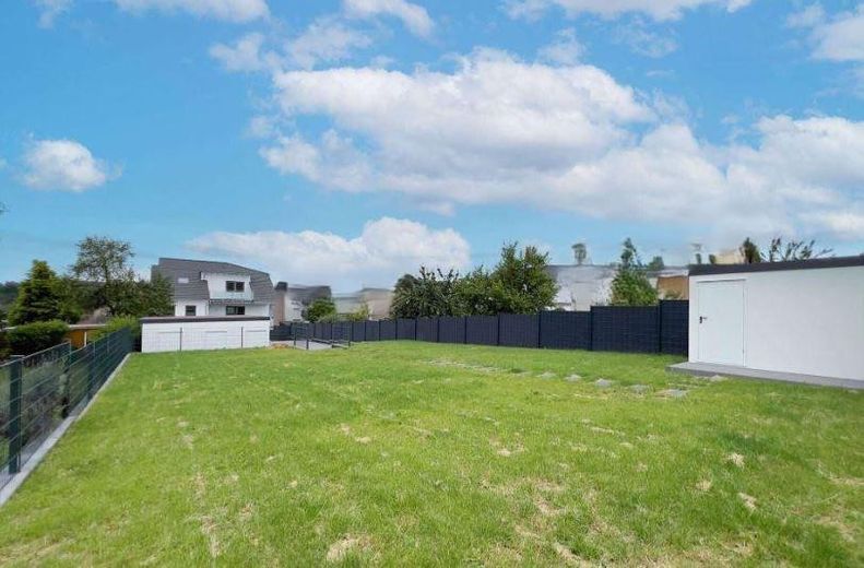 Neubau/Erstbezug, 3Zi, riesige Terrasse, 0,76%KfW Darlehen inkl! Provisionsfrei! – Gemeinschaftsgarten