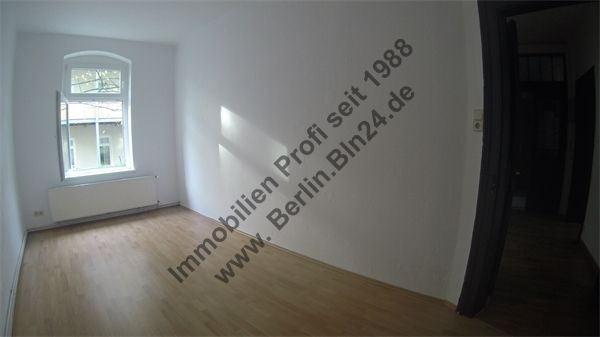 3er WG oder 2er WG - Pärchen - saniert - Duschbad mit Fenster – G0035250