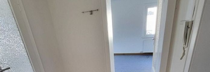 Ruhige helle 2-Raum-Wohnung mit Garage