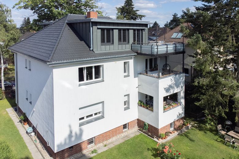 Wohnen + Kapitalanlage: Top gepflegtes, aufwendig saniertes 30er-Jahre-Haus in 1A-Lage Zehlendorf – Erstklassig geplegtes Haus
