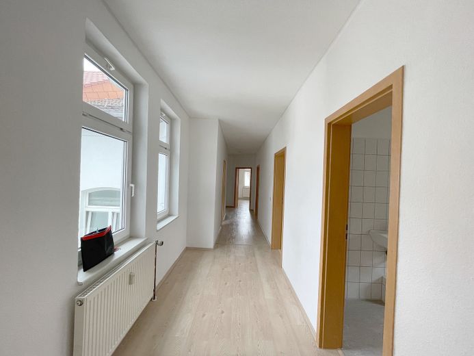 Eisenach Südviertel 5ZKB ab sofort; und die Küche ist auch schon drin – Großer und heller Flur
