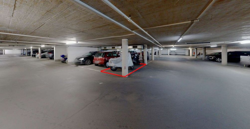 Helle Dachgeschosswohnung mit Balkon in ruhiger, grüner Lage vor den Toren Berlins – Tiefgarage - Stellplatz Nr. 2 (separat anmietbar)