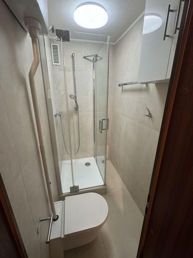 Appartamento di 4 locali a Ingolstadt- Haunwöhr - SENZA PROVVIGIONE DI AGENZIA – Dusche mit WC 