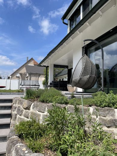 Elegantes Haus mit zwei Einliegerwohnungen, provisionsfrei – Foto 5