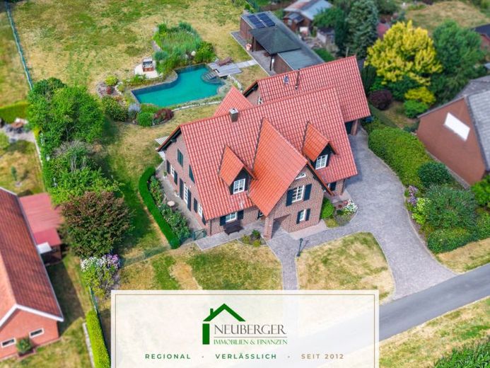 Il vostro rifugio privato: casa di campagna con piscina naturale, casetta da giardino e tanto spazio per vivere – Foto 1