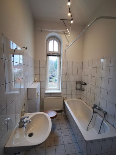 2,5  Raum Whg. in Jugendstil Villa zu vermieten – Bad