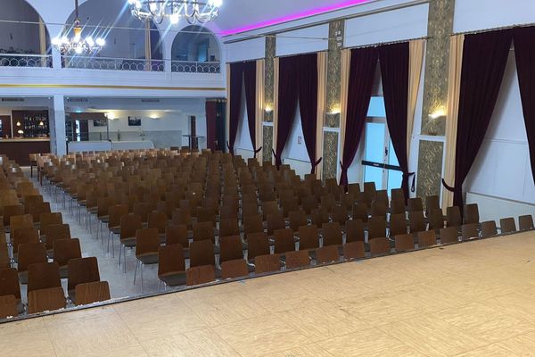 RESTAURANTE Y SALÓN DE EVENTOS EN ALQUILER