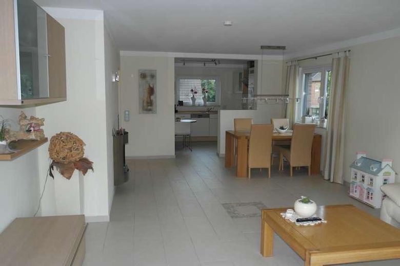 Jüchen-Hochneukirch’te kiralık lüks daire – Wohnraum