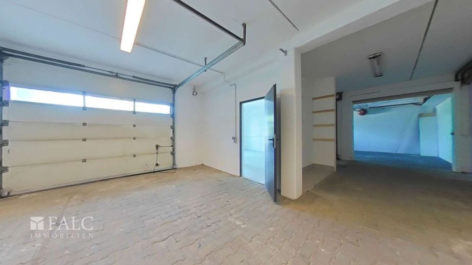 Weitblick inklusive!!! – Garage