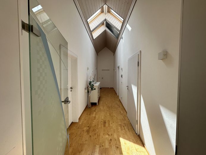 RESERVIERT  A+ Familienhaus mit Wärmepumpe, PV-Anlage & 1.355 m² Grundstück im Landkreis Dachau – Obergeschoss