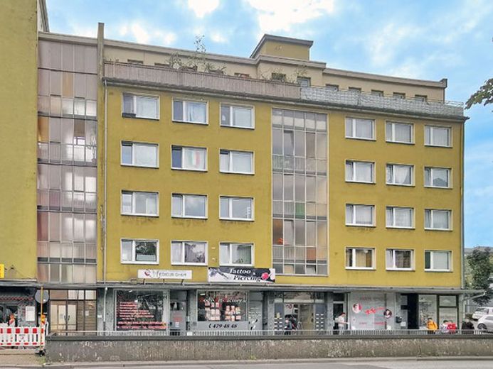 Merkezi konumda Ladenlokal – Foto 1