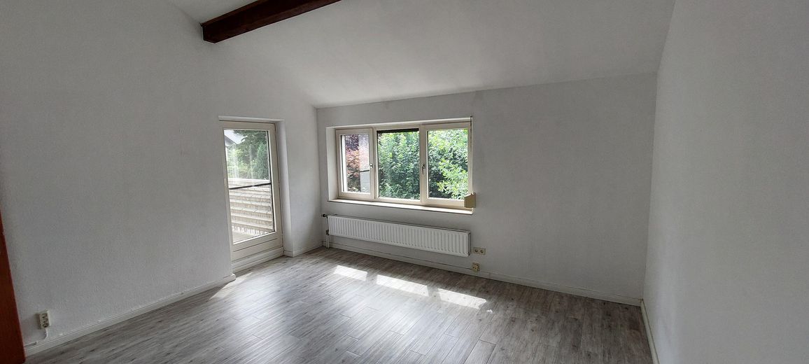 Familienfreundliches Reiheneckhaus mit großem Garten und viel Platz – ruhige Lage in Tornesch – Schlafzimmer 3 mit Balkon