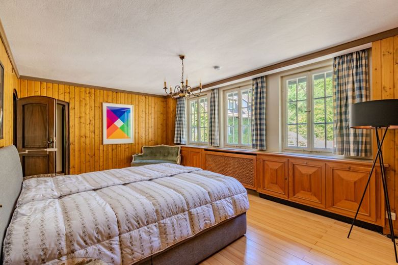 Master-Bedroom