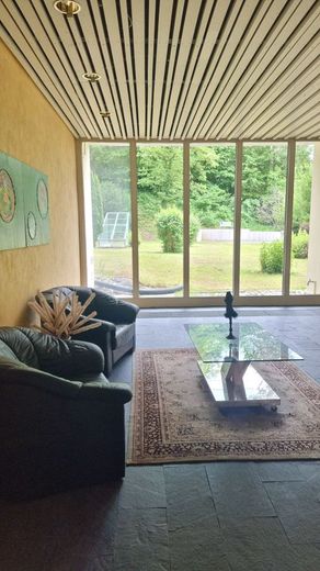 Gemütliches Apartement in bester Innenstadtlage v. Bad Reichenhall – Empfangshalle mit Sitzgelegenheit