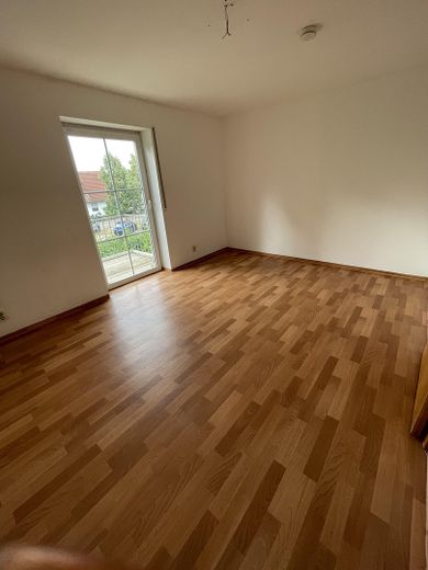 Zimmer 1.OG mit Zugang Balkon