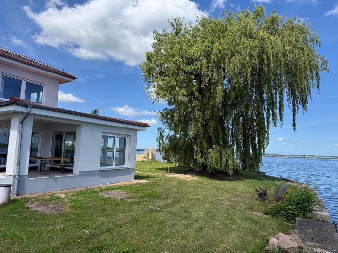 Exklusives Wasserdomizil am Peenestrom – Umgeben von Wasser und Natur – Foto 6