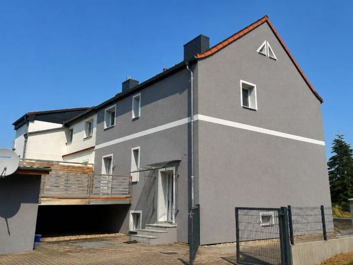 Zeitlos wohnen – hochwertige Doppelhaushälfte mit modernster Technik und unverbaubarem Ausblick – फोटो 1