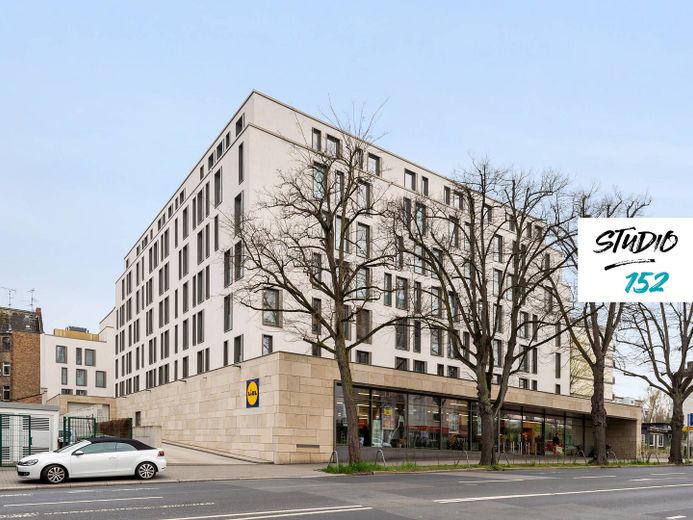 TYLKO DLA STUDENTÓW: Studio 152 – nowoczesny pokój w mieszkaniu 2-osobowym ze wspólną kuchnią, CZYNSZEM ALL-IN, ITP. w dzielnicy Rheingauviertel w Wiesbaden – Außenansicht I