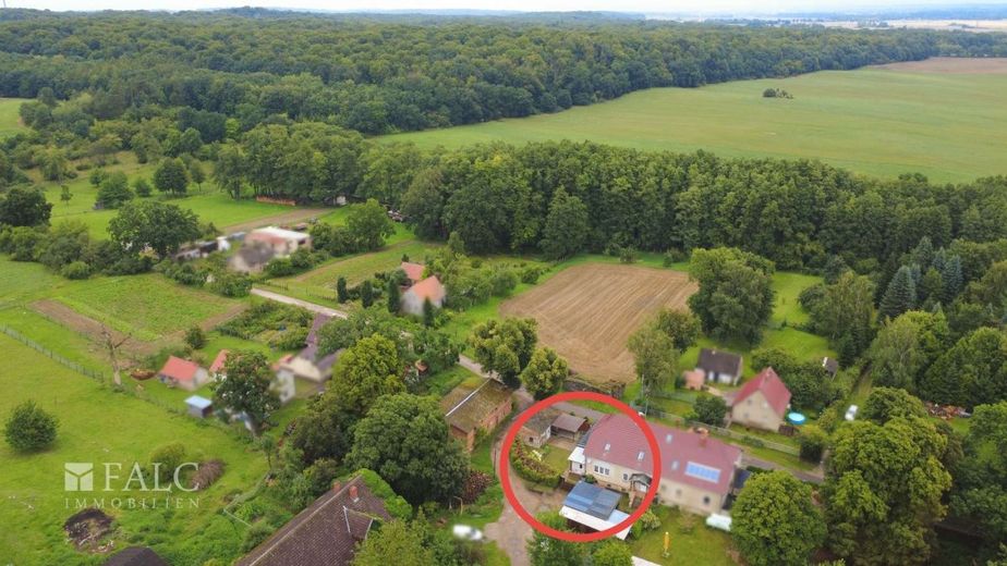 Provisionsfrei: Doppelhaushälfte mit viel Platz, Garten und Gestaltungspotenzial – Luftaufnahme 2
