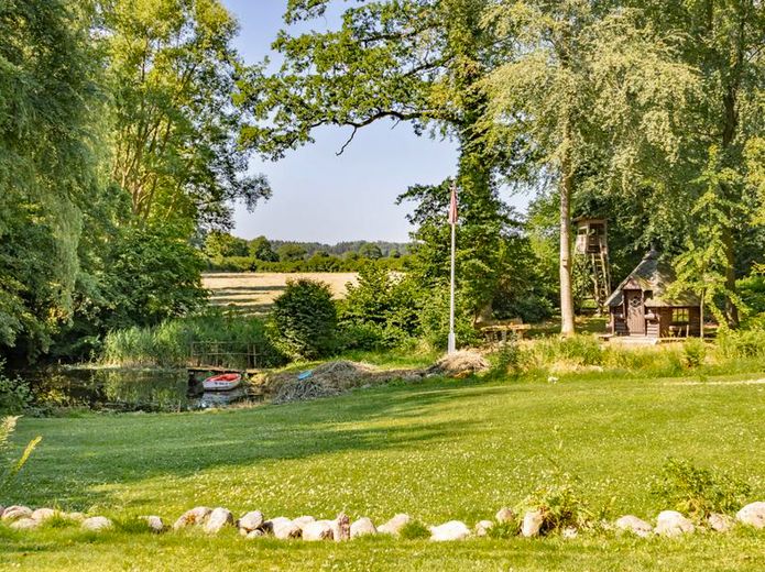 Reetdach - Anwesen in Alleinlage, 7315 qm Parkgrundstück Reetdachhaus See Teich Haus Reetdachkate – Foto 16