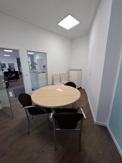 Oberpfalz’daki Weiden’in en iyi konumunda aydınlık ofis kiralık – Fotoğraf 6