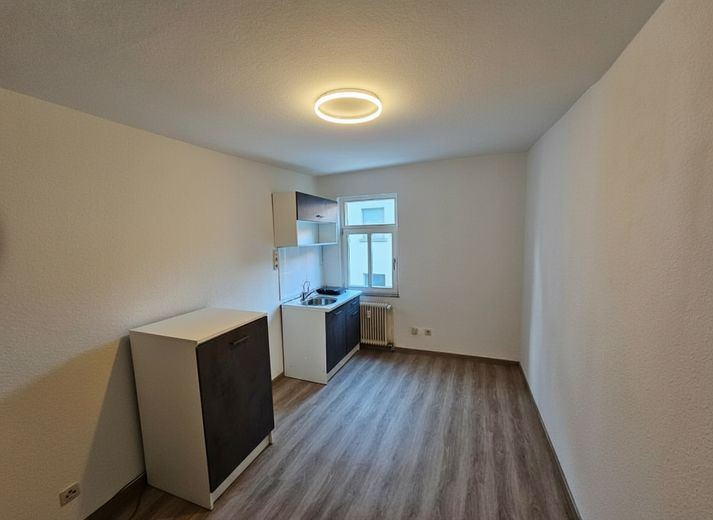 Friedberg'in kalbinde şirin 1 odalı daire – Foto 4