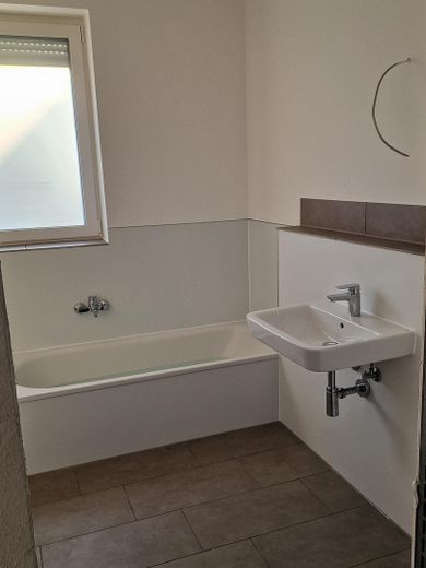 Trebur'da özelden ilk kullanım yeni yarı müstakil ev – Bad 1. OG