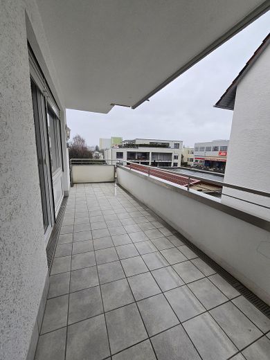 Sprzedaż prywatna: Eleganckie 3-pokojowe mieszkanie z balkonem w Bietigheim-Bissingen – Balkon 1