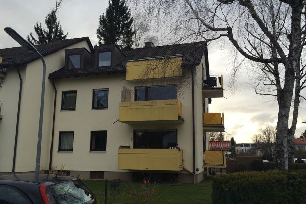 Helle 3-Zimmer-Wohnung mit Dachterrasse und Bergblick in München-Fasangarten – demnächst bezugsfrei