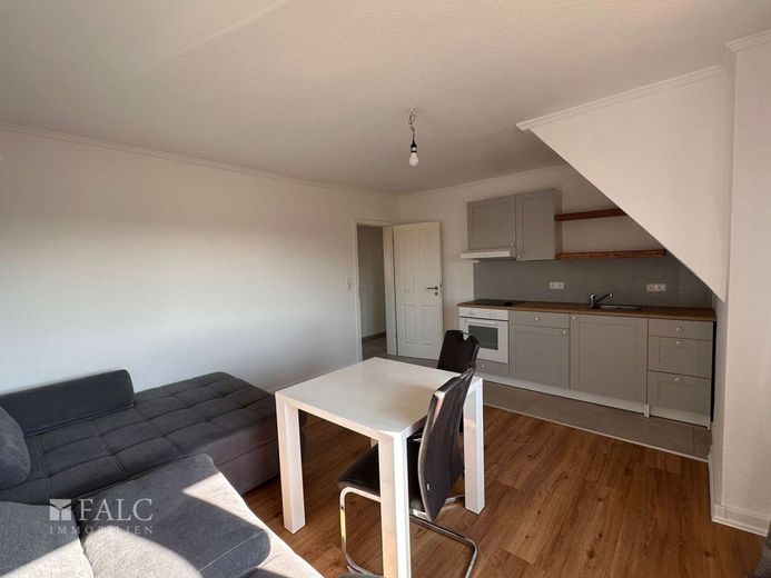 ***Strandnahes Reihenendhaus mit Wintergarten und Terrasse*** – Wohnzimmer mit Küche