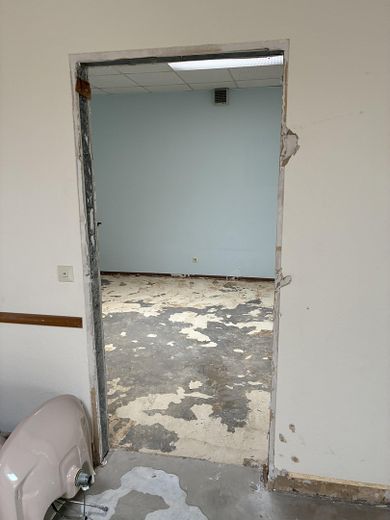 Vermietung: Großzügige Praxis- oder Bürofläche mit Entwicklungspotenzial im Herzen von Bad Kreuznach – फोटो 9