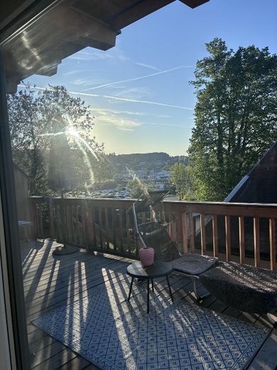 Neuwertige Doppelhaushälfte in Feldkirchen-Westerham – Baujahr 2024, Bergblick & Pool – Foto 3