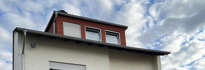 Casa plurifamiliare - vicino a Francoforte sul Meno - da ristrutturare – Hausfront