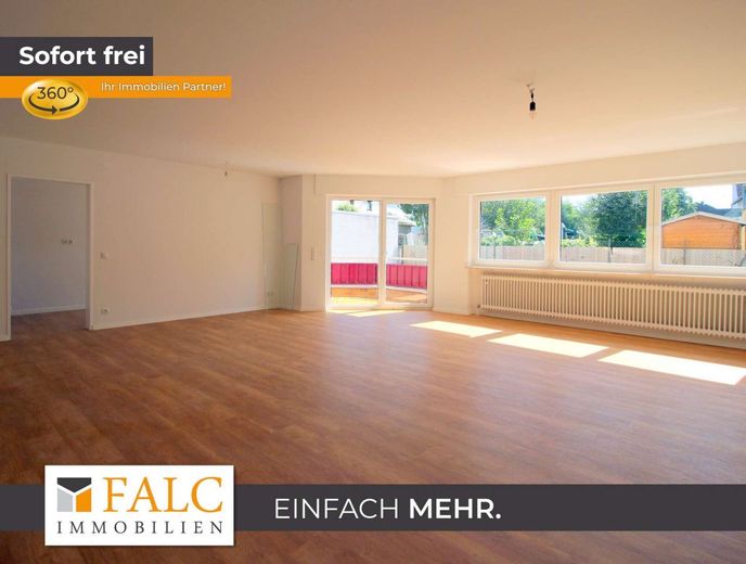 Sanierte Wohnung mit großem Wohnzimmer! – Wohnzimmer